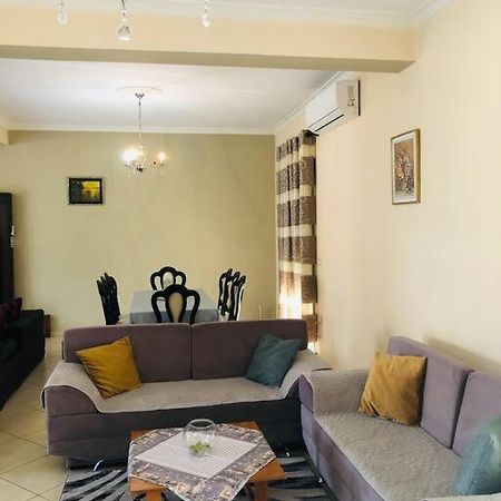 Villa Uklala Kamez Екстериор снимка